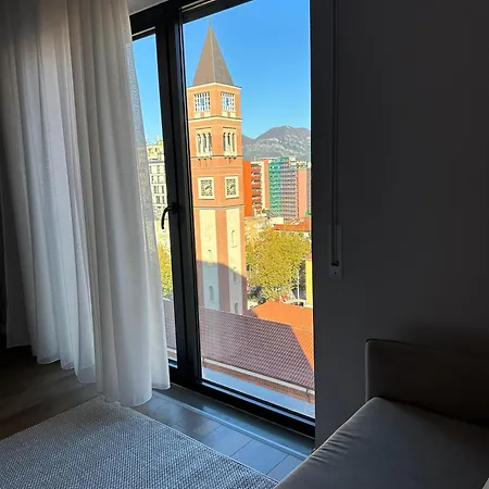 Luxury 아파트 티라나