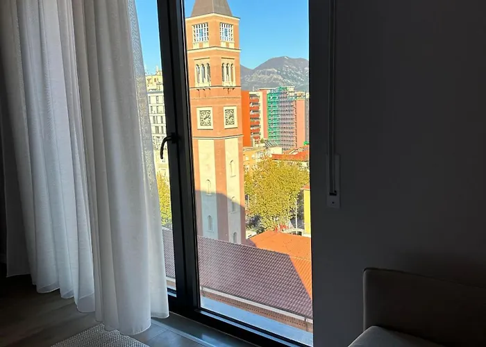 Luxury 아파트 티라나